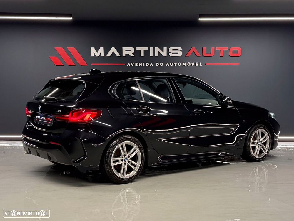 BMW 118 i Pack Desportivo M Auto - 4