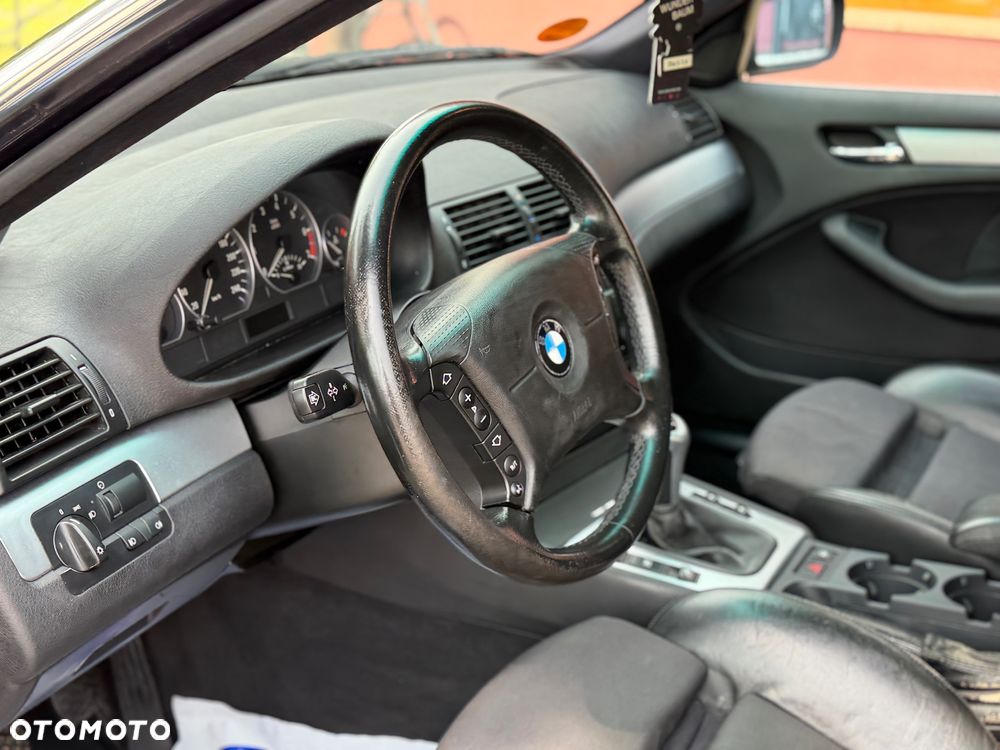 BMW Seria 3 330i Edition Exclusive - 8