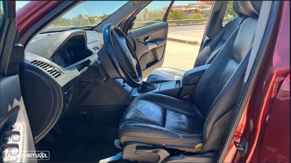 Volvo XC 90 2.4 D5 5L Nivel 2 - 16