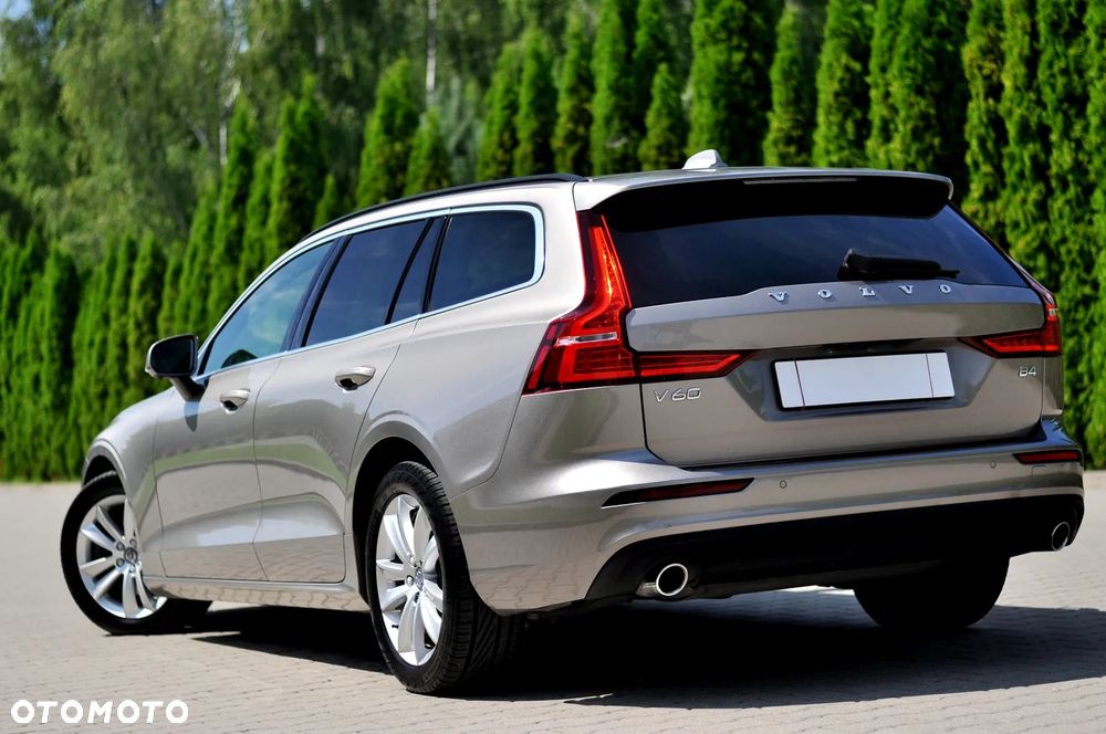 Volvo V60 B4 D Geartronic Momentum - 2