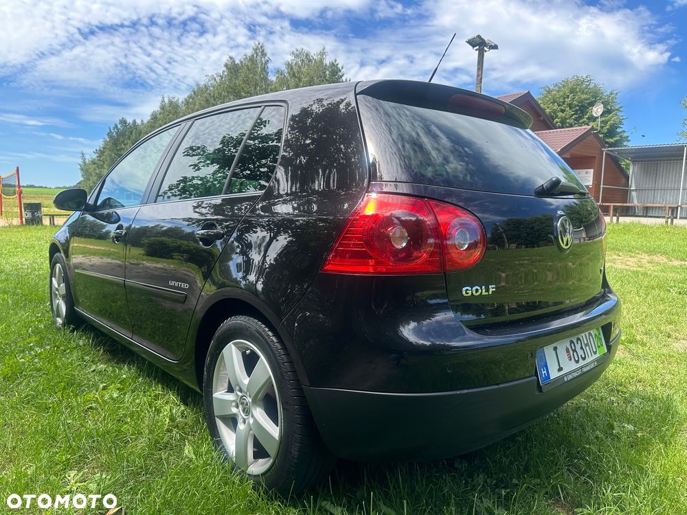Volkswagen Golf 1.6 United - 15