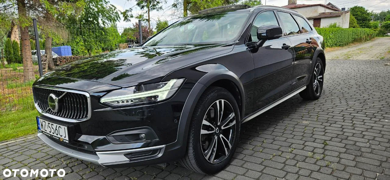 Volvo V90 Cross Country D5 AWD Pro - 2