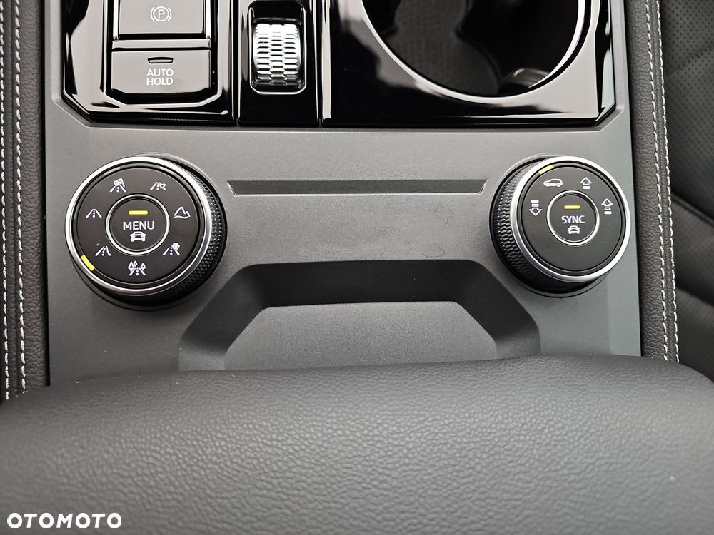 Volkswagen Touareg 3.0 V6 TDI 4Motion R-Line - 19
