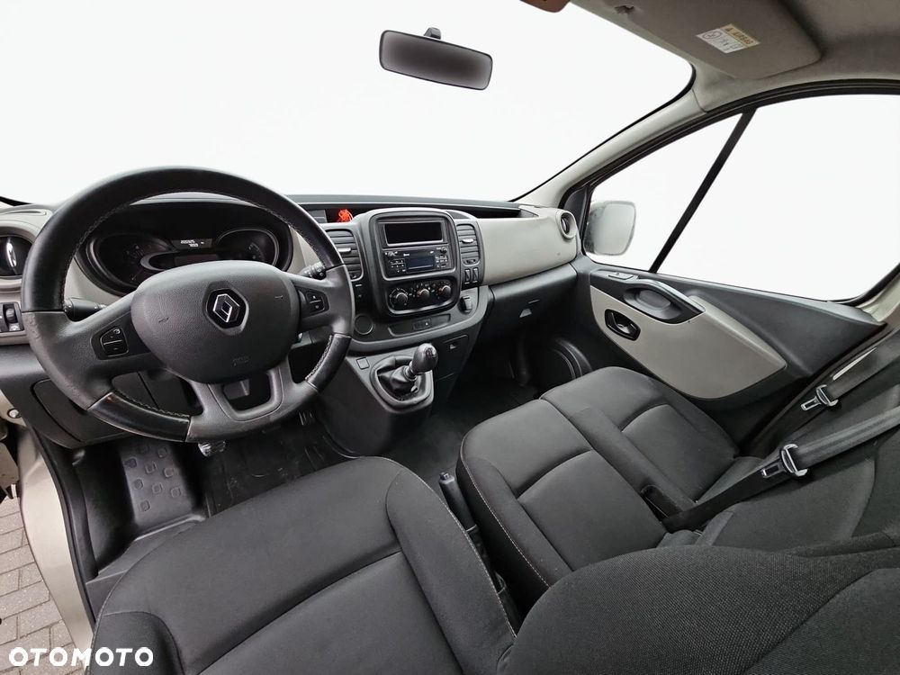 Renault Trafic 1.6 dCi - 11