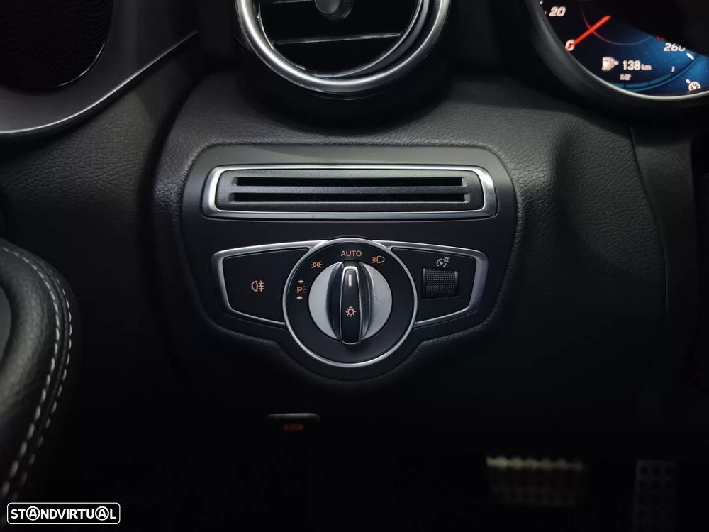 Mercedes-Benz C 220 d AMG Line - 29