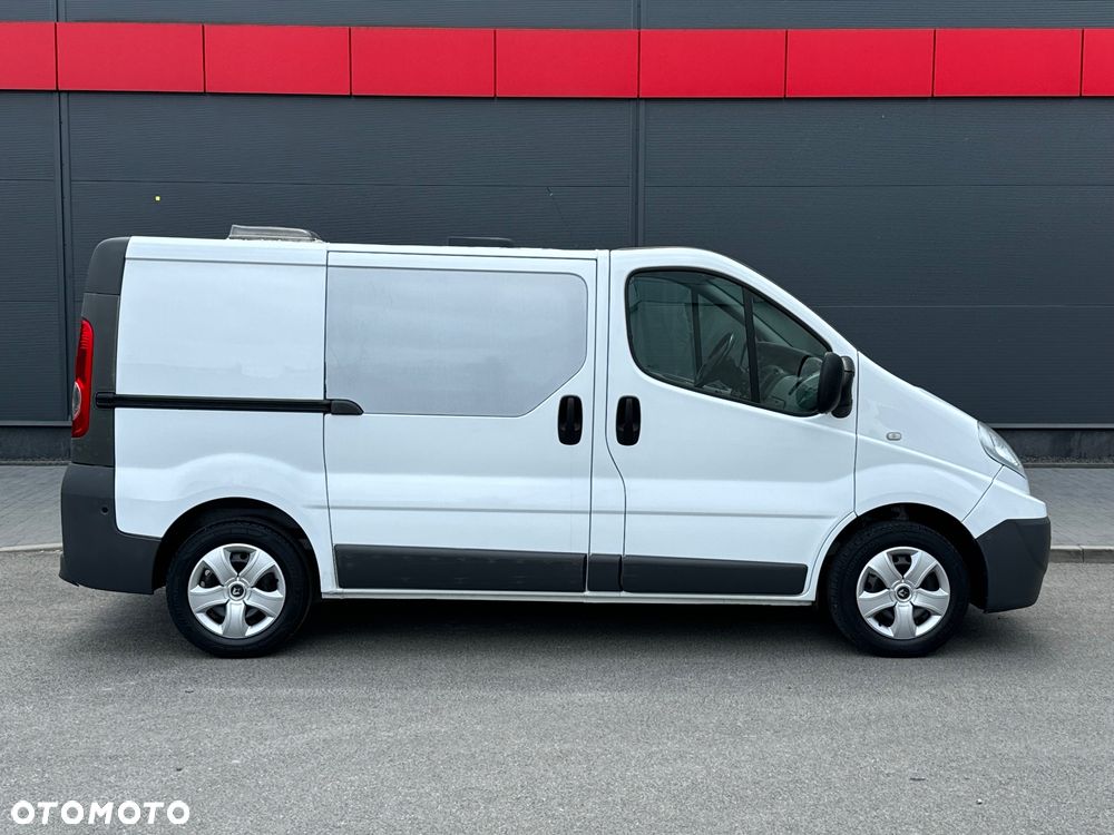 Renault Trafic - 17