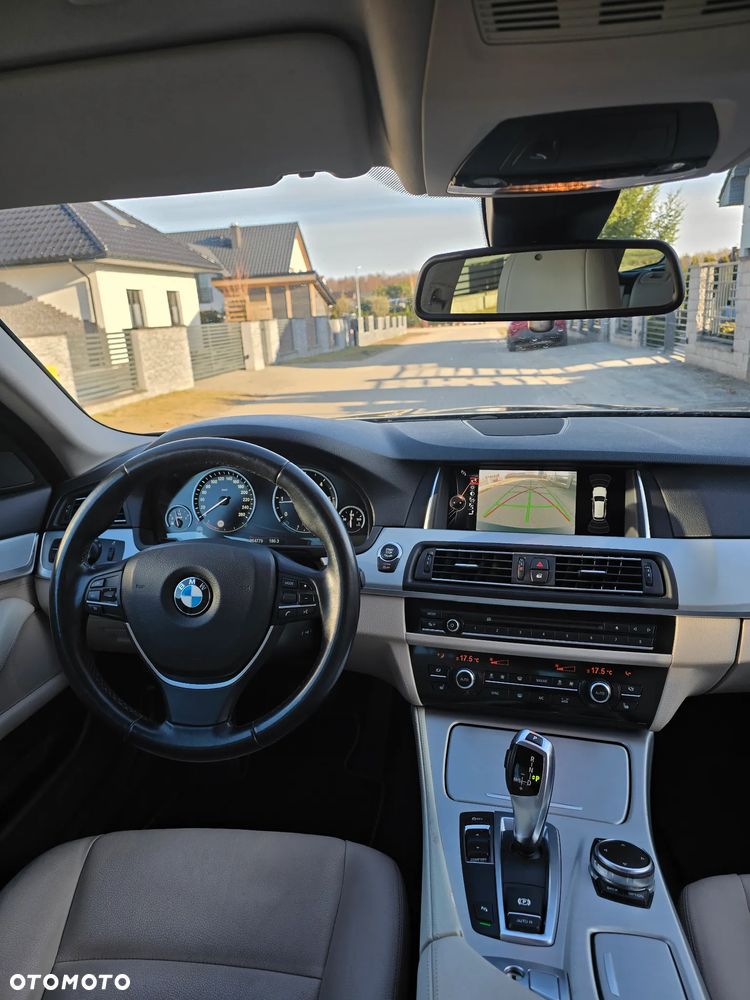 BMW Seria 5 520d Luxury Line - 8