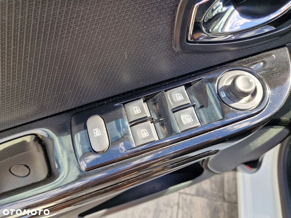 Renault Clio - 11