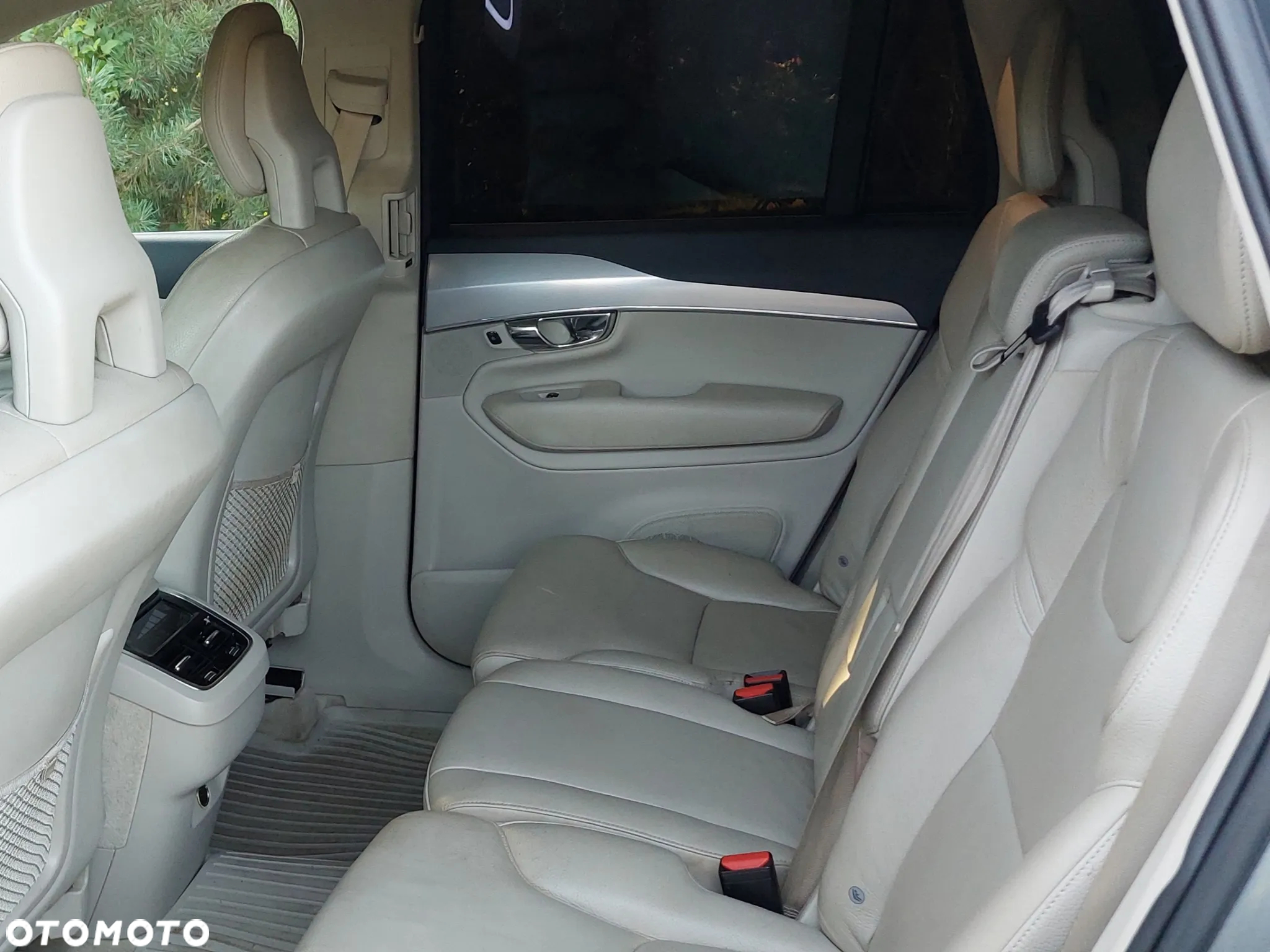 Volvo XC 90 - 18