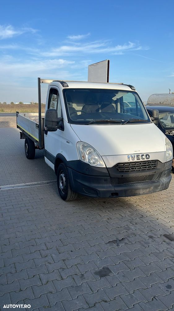 Dezmembram Iveco Daily 2.3 diesel din 2014 - 1