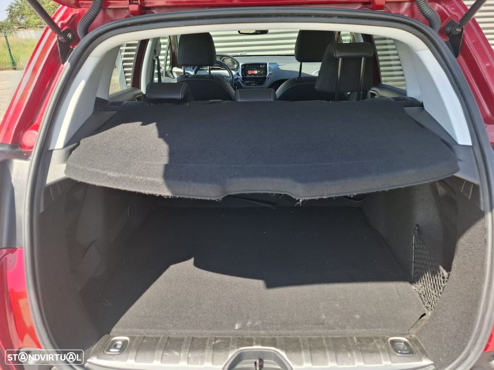 Peugeot 2008 1.6 BlueHDi Allure - 48