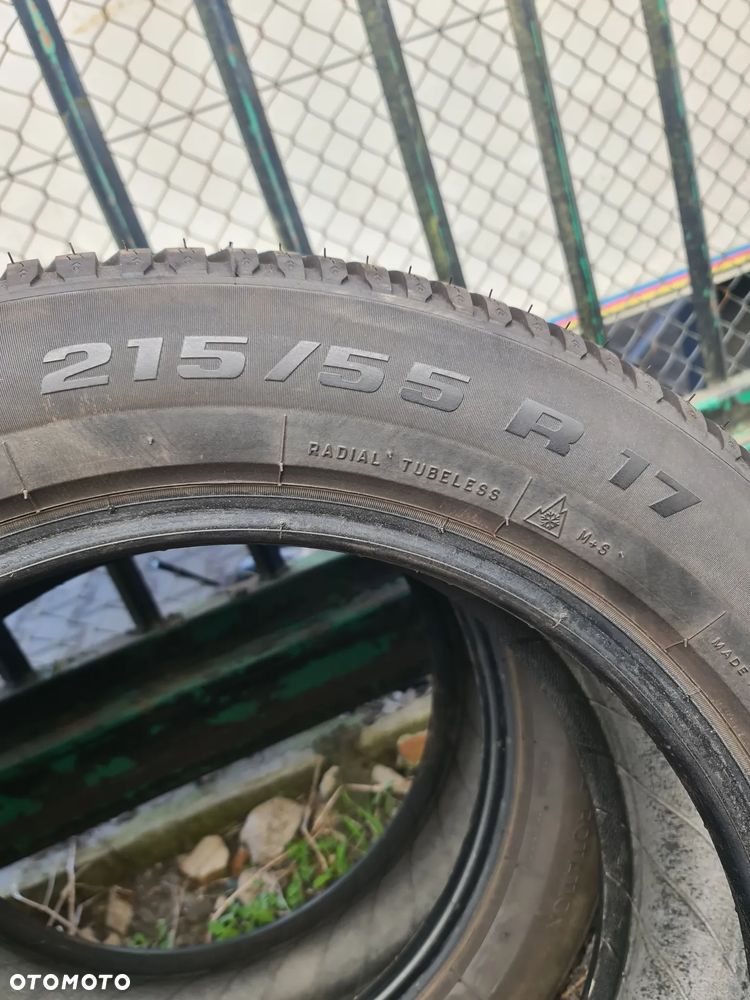 4szt. Opony zimowe BFGoodrich 215/55/17 98V 7mm dot 4324 - 4