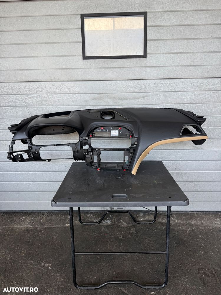 Planșă de Bord BMW Seria 6 F06 F12 F13 (Individual Leather) cu HUD și Airbag Pasager – Stare Foarte Bună Volan pe stanga - 7