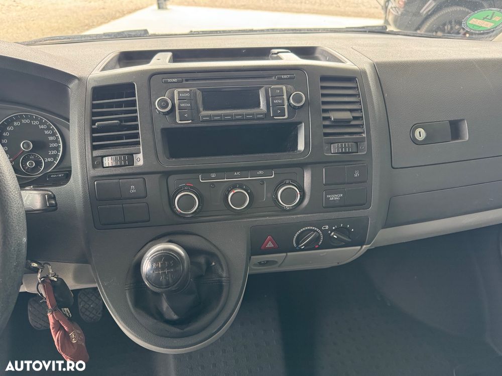 Volkswagen Transporter - 14