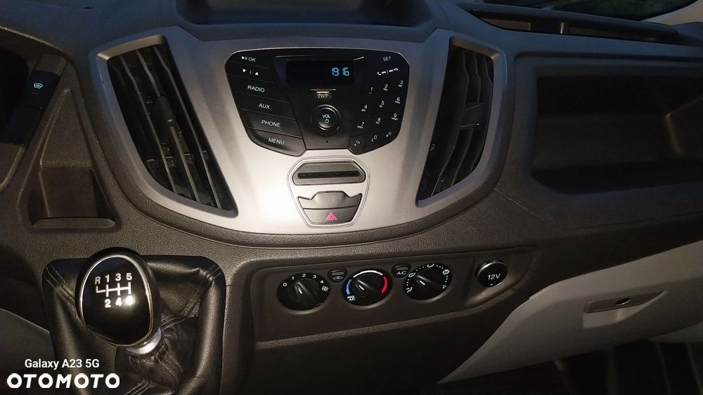 Ford Transit - 20