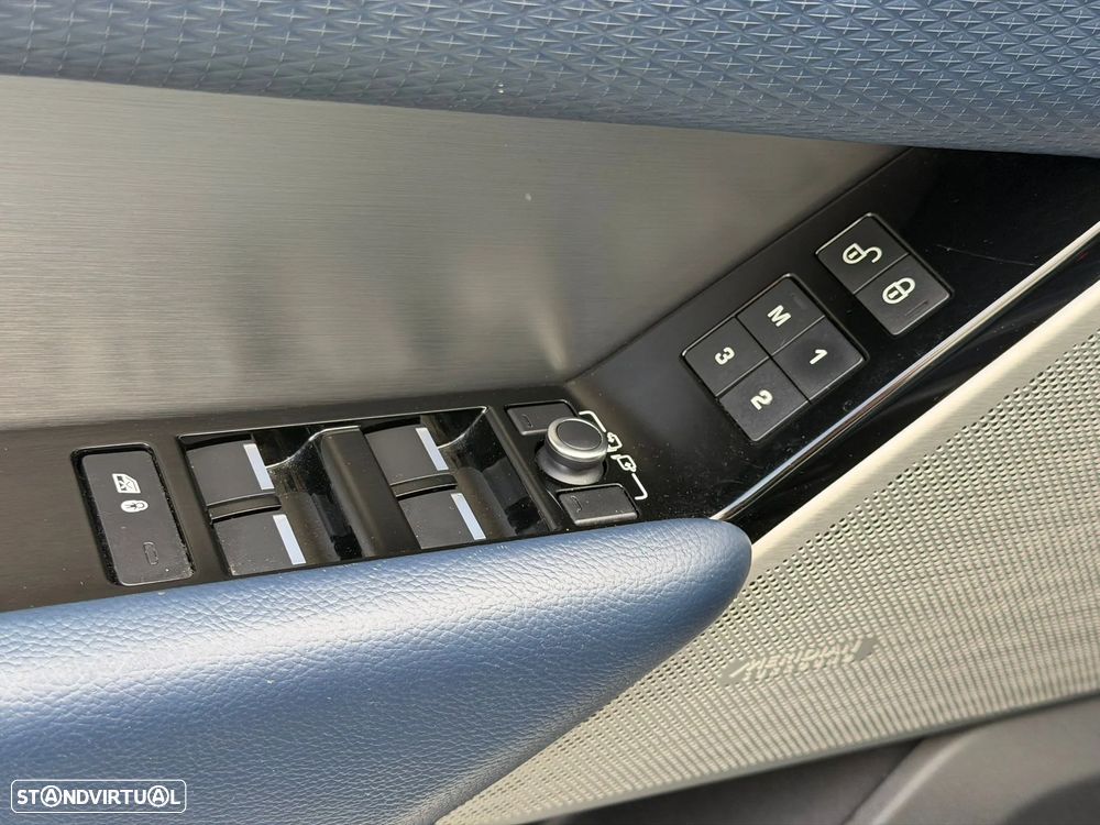 Land Rover Range Rover Velar 2.0d R-Dynamic SE - 29