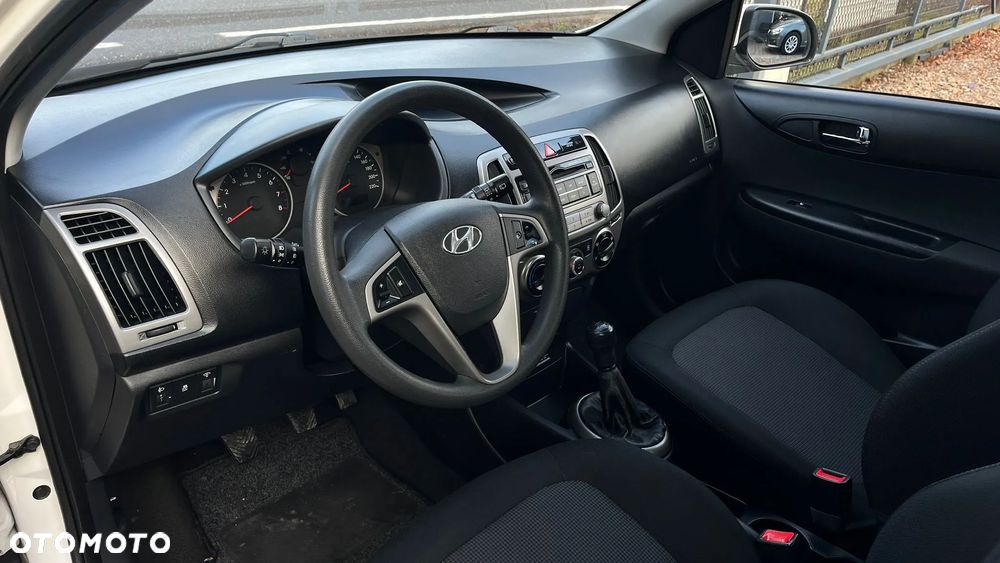 Hyundai i20 - 14