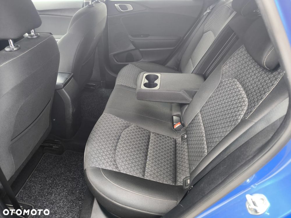Kia Ceed 1.4 T-GDI L Business Line - 13