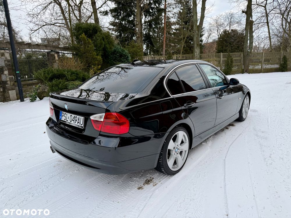 BMW Seria 3 325i - 4