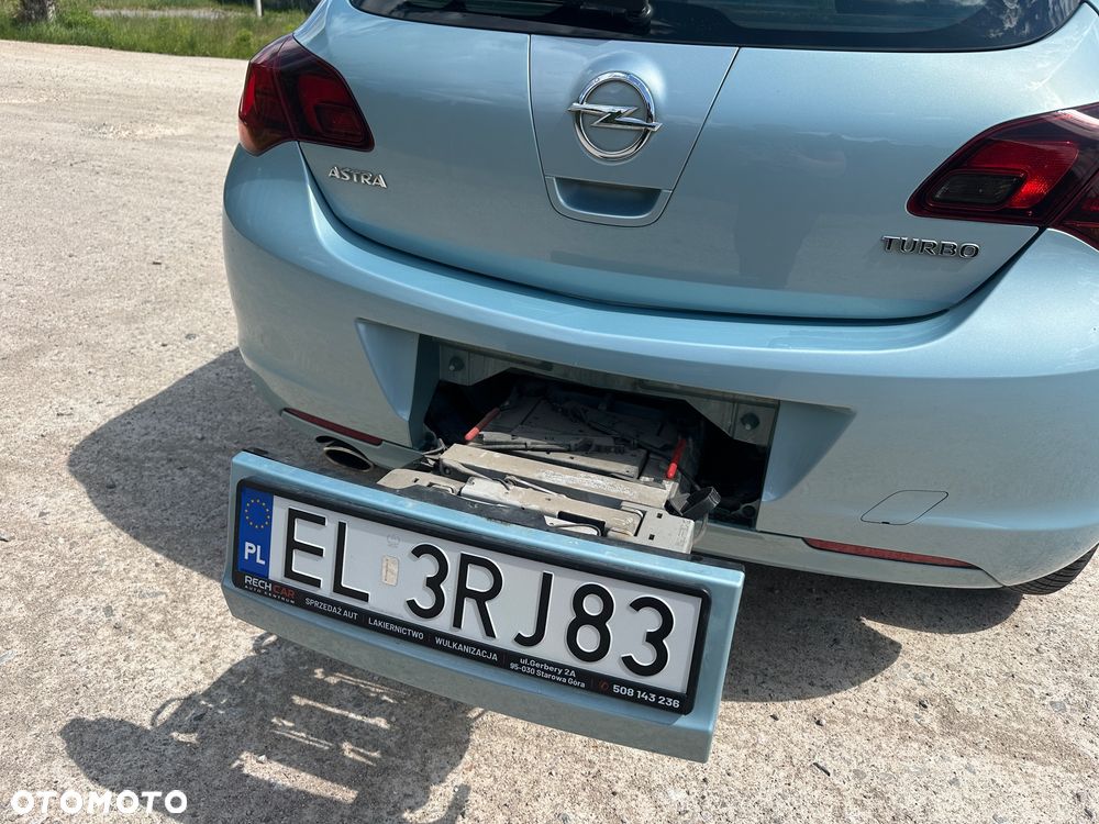 Opel Astra 1.6 Turbo Edition - 11