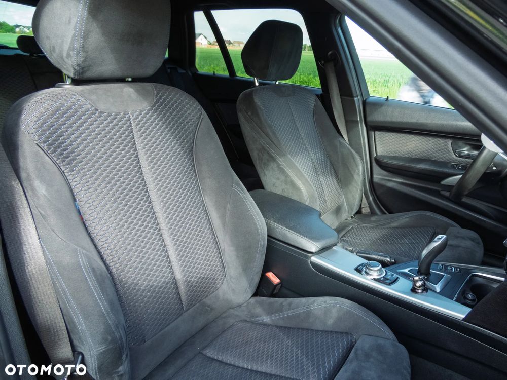 BMW Seria 3 318d M Sport Shadow - 13