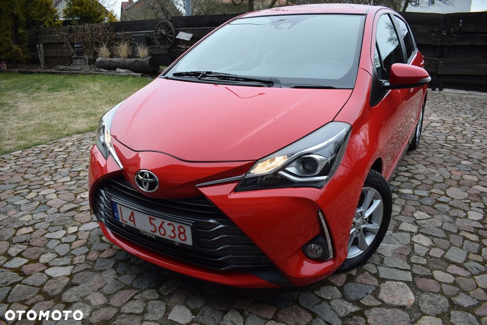 Toyota Yaris 1.5 20th Anniversary CVT - 3