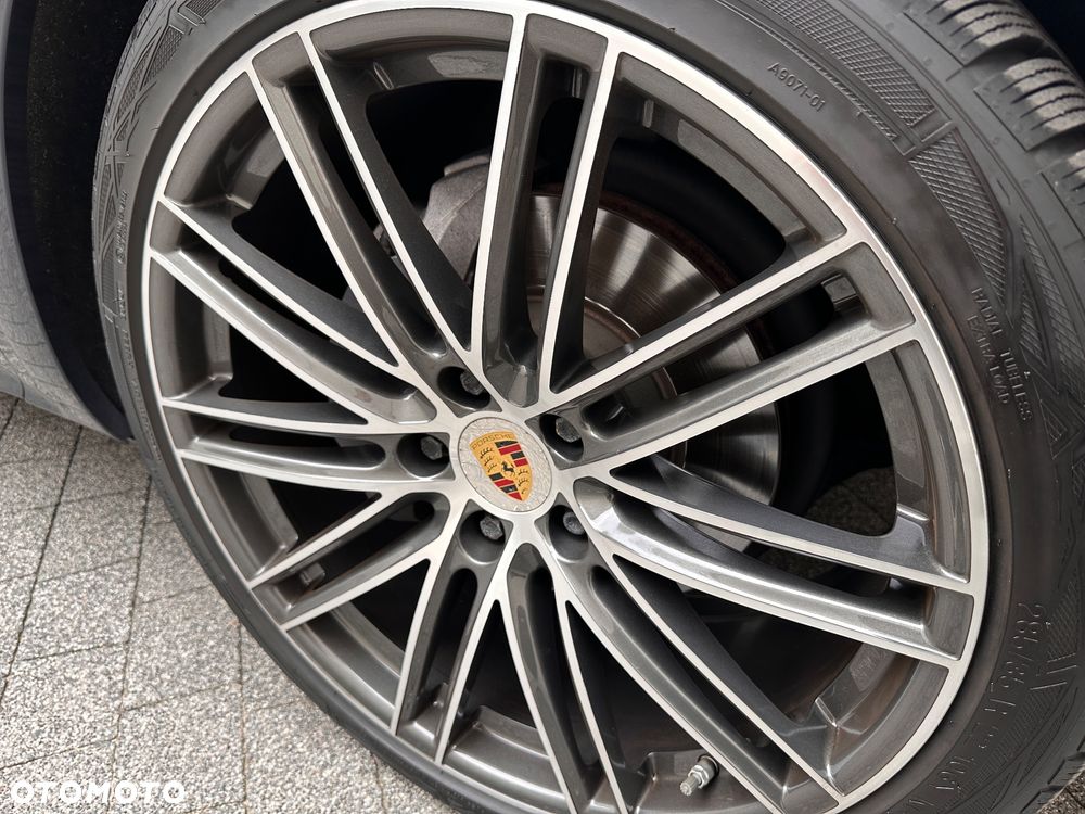 Porsche Cayenne Standard - 25