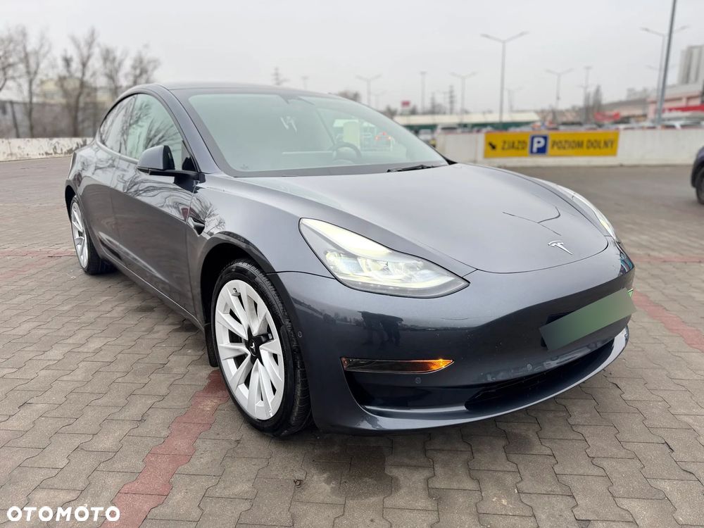 Tesla Model 3 RWD - 37