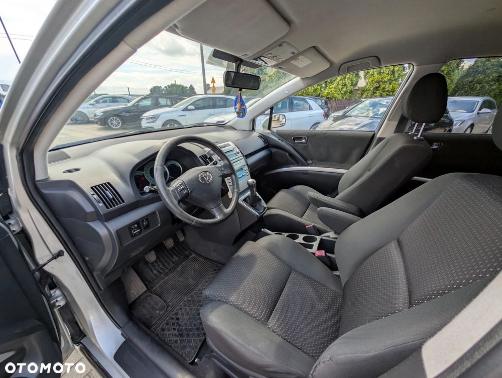 Toyota Corolla Verso 2.2 D-4D Sol + 7os - 8