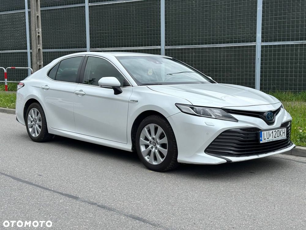 Toyota Camry 2.5 Hybrid Executive CVT - 1