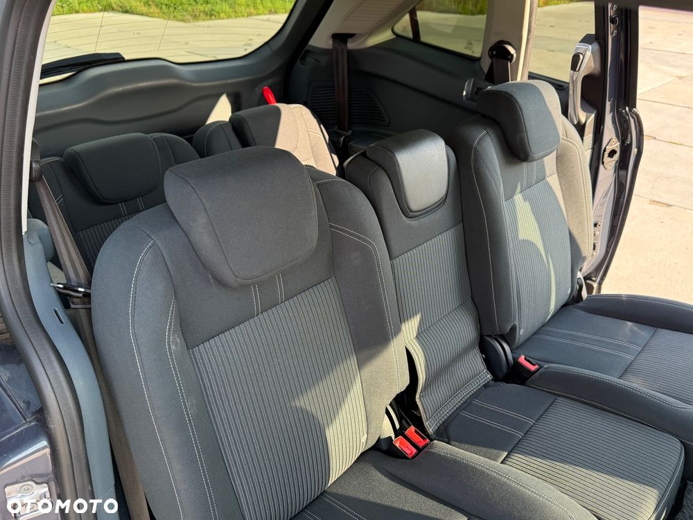 Ford Grand C-MAX 2.0 TDCi Champions Edition - 21