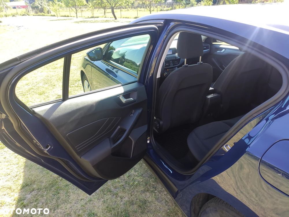 Ford Focus 1.0 EcoBoost Trend - 12