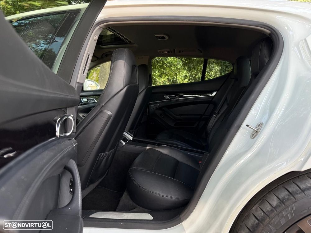 Porsche Panamera - 13