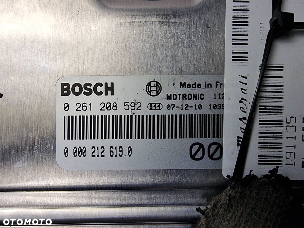 KOMPUTER SILNIKA ECU MASERATI GRANTURISMO S 4.2 0261208592 - 3