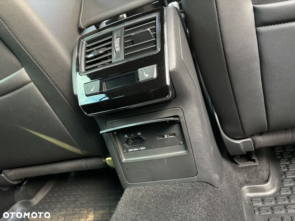 Skoda Superb 2.0 TDI SCR Sportline DSG - 21