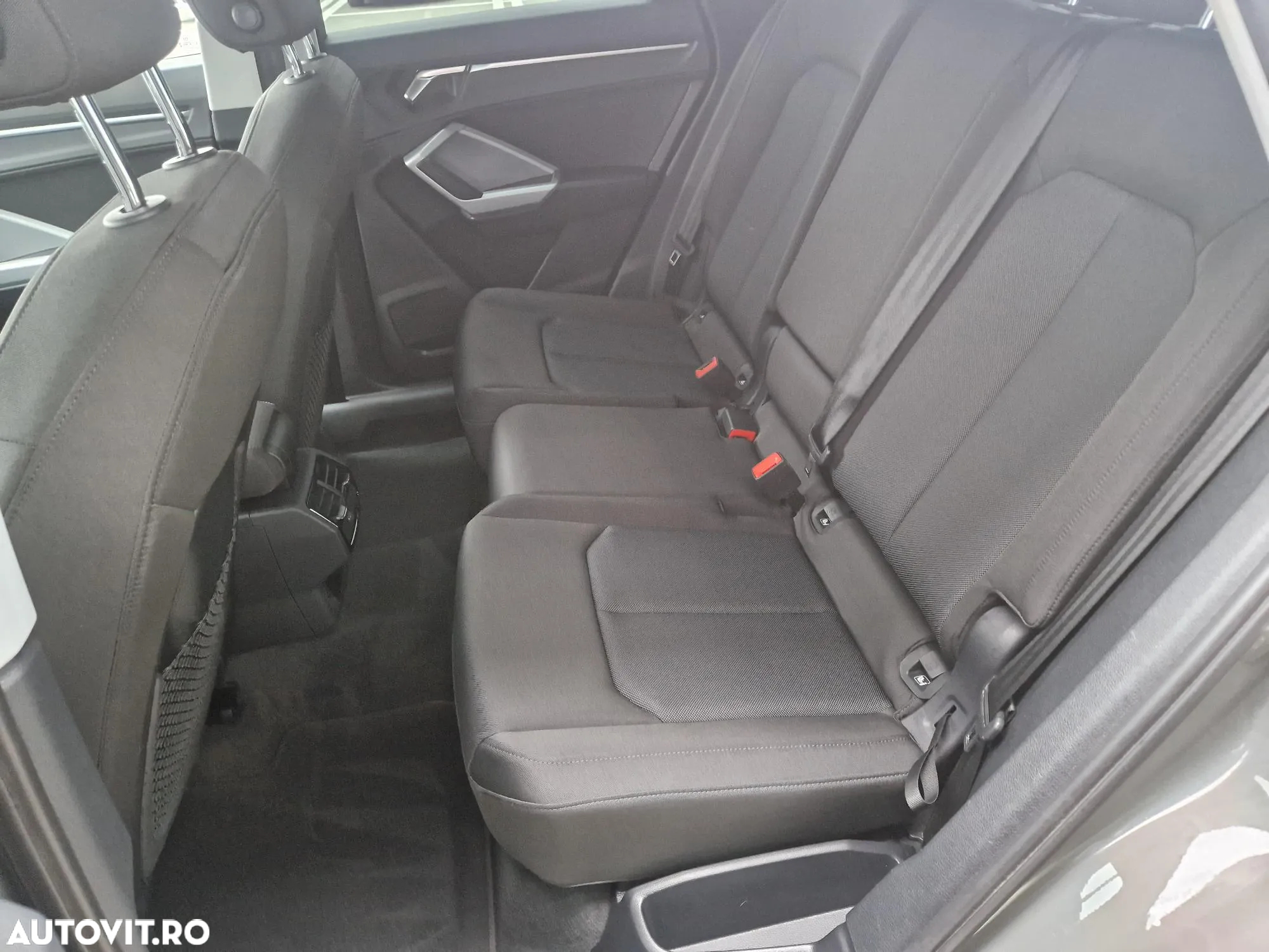 Audi Q3 2.0 35 TDI S tronic Advanced - 30