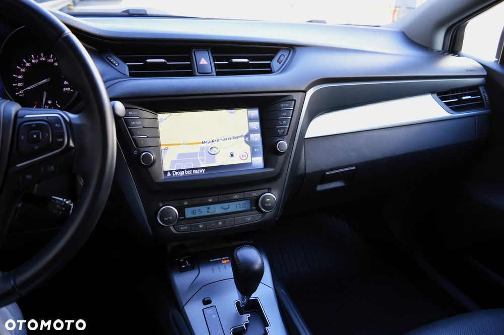 Toyota Avensis 2.0 Prestige MS - 13