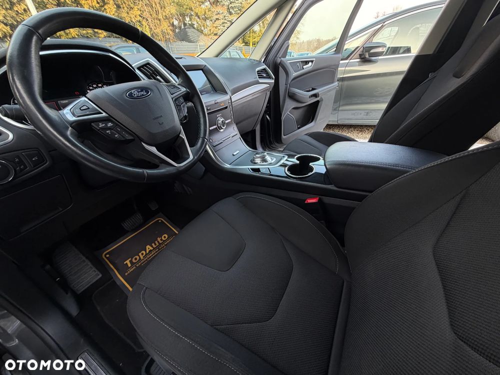 Ford S-Max 2.0 EcoBlue Titanium - 19