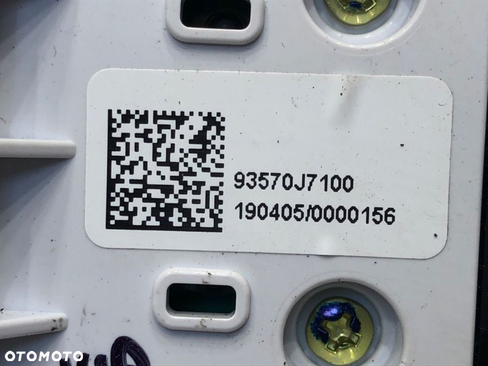 PRZEŁĄCZNIK SZYB  KIA CEED Sportswagon (CD) 2018 - 2022 1.4 T-GDI 103 kW [140 KM] benzyna 2018 - - 5