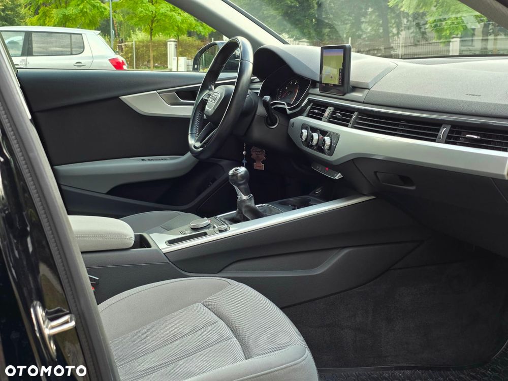 Audi A4 Avant 2.0 TDI ultra - 17
