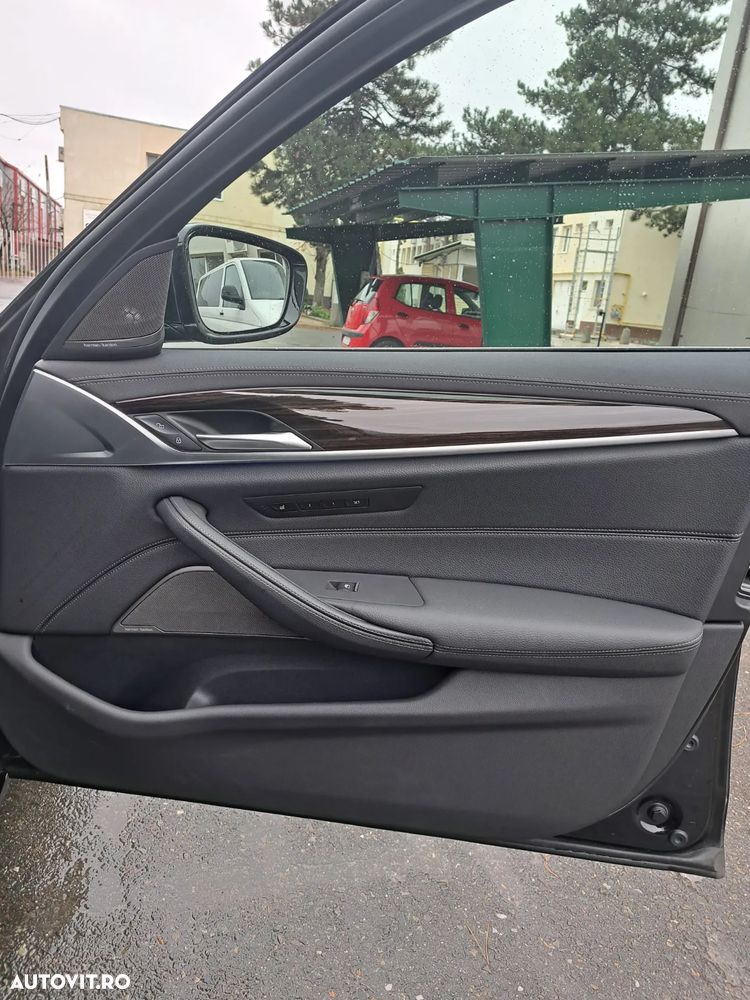 BMW Seria 5 520d xDrive AT MHEV - 23