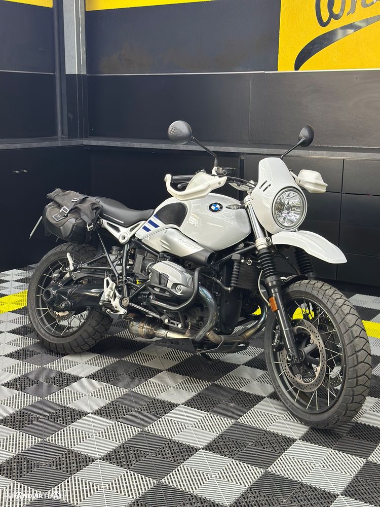 BMW R nineT - 1