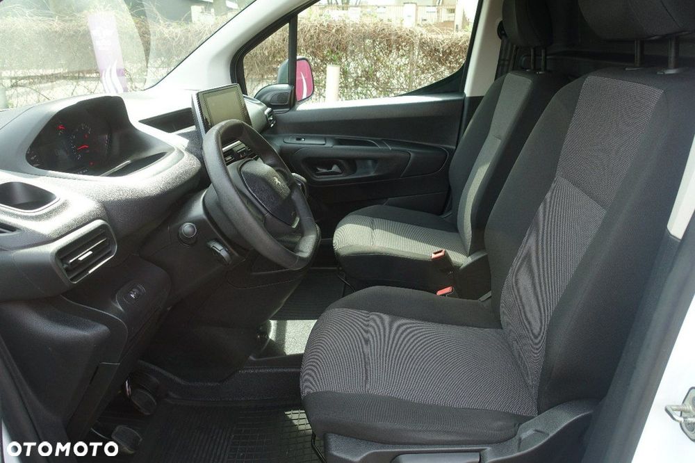 Peugeot Partner - 8