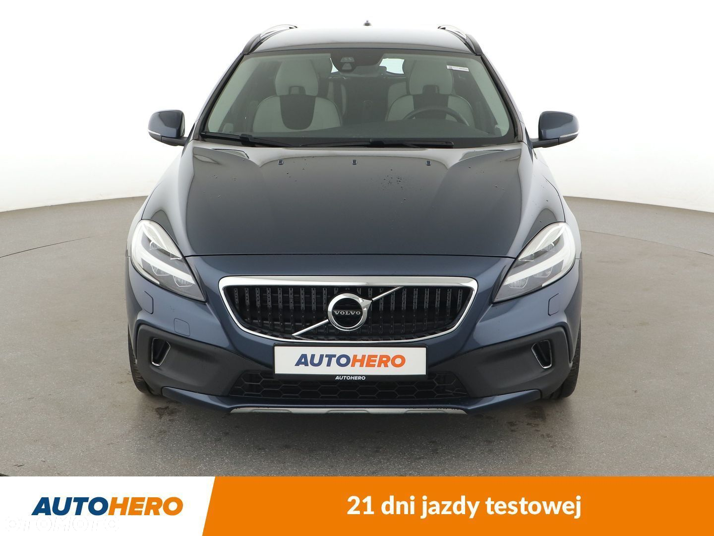Volvo V40 Cross Country - 9