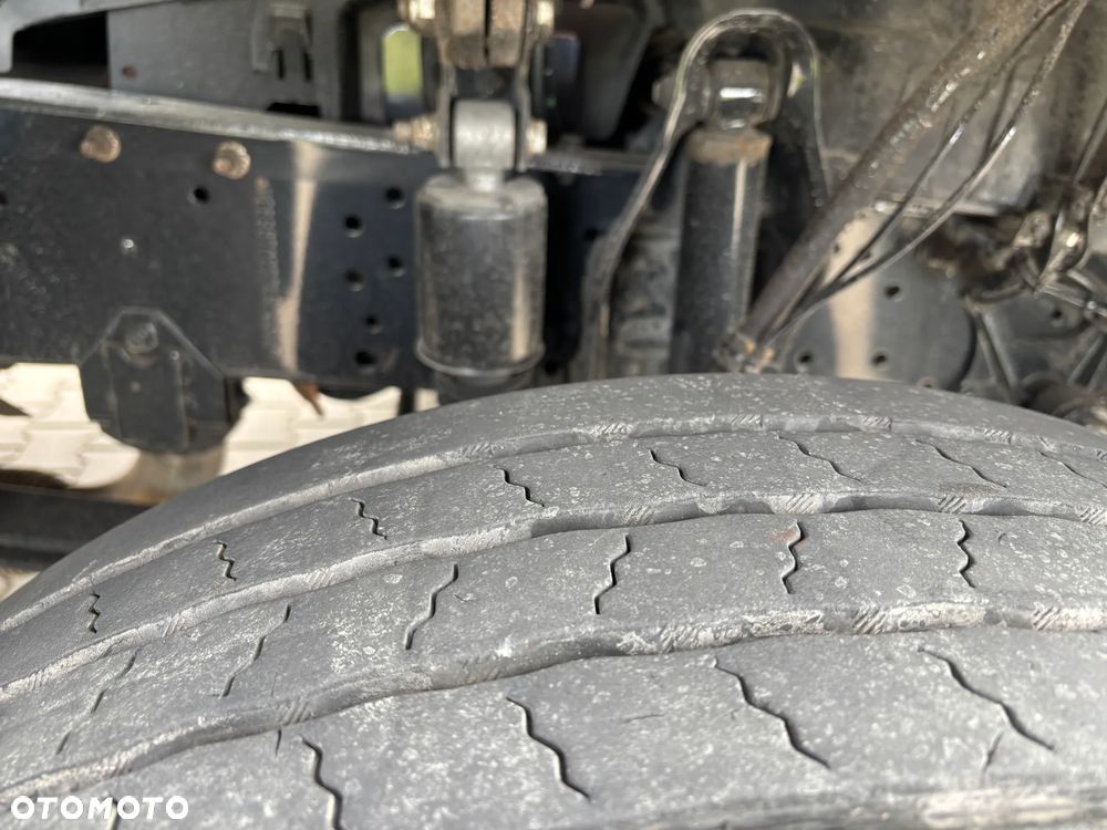 Mercedes-Benz ATEGO 1524  EURO 6 (1527, 1530) kontener z windą , kabina przeedłużana  z łóżkiem składanym, kurierka, paletówka, - 25