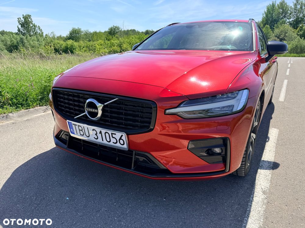 Volvo V60 B4 D R-Design - 3