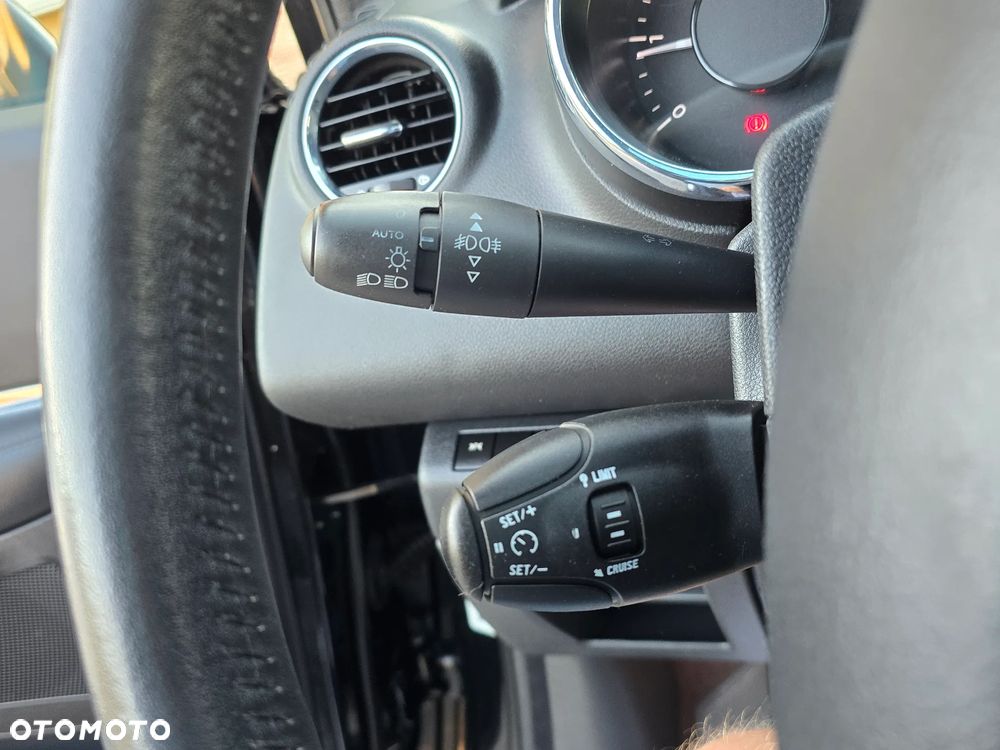 Peugeot 5008 HDI 150 Allure - 35