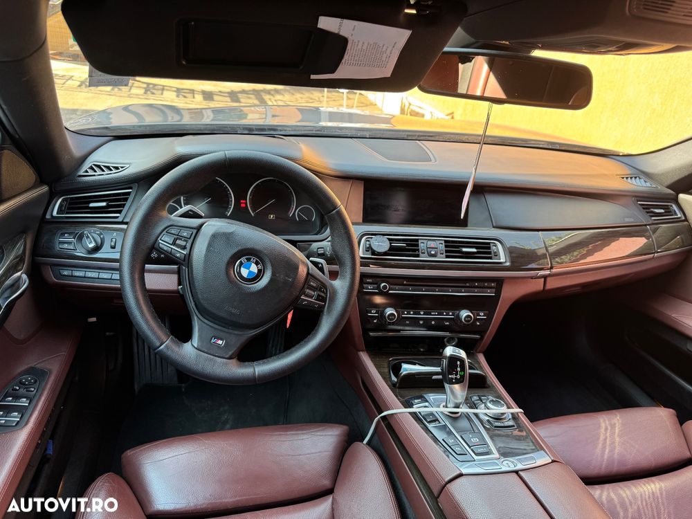 BMW Seria 7 740d xDrive - 11
