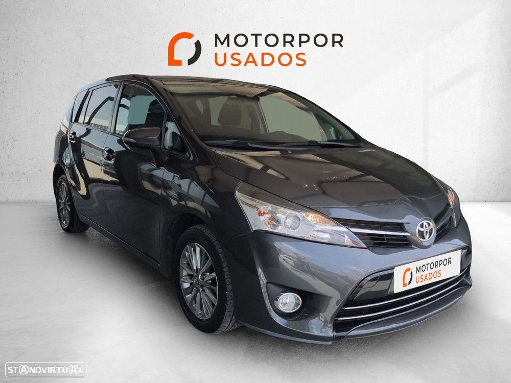 Toyota Verso 2018 photo 3