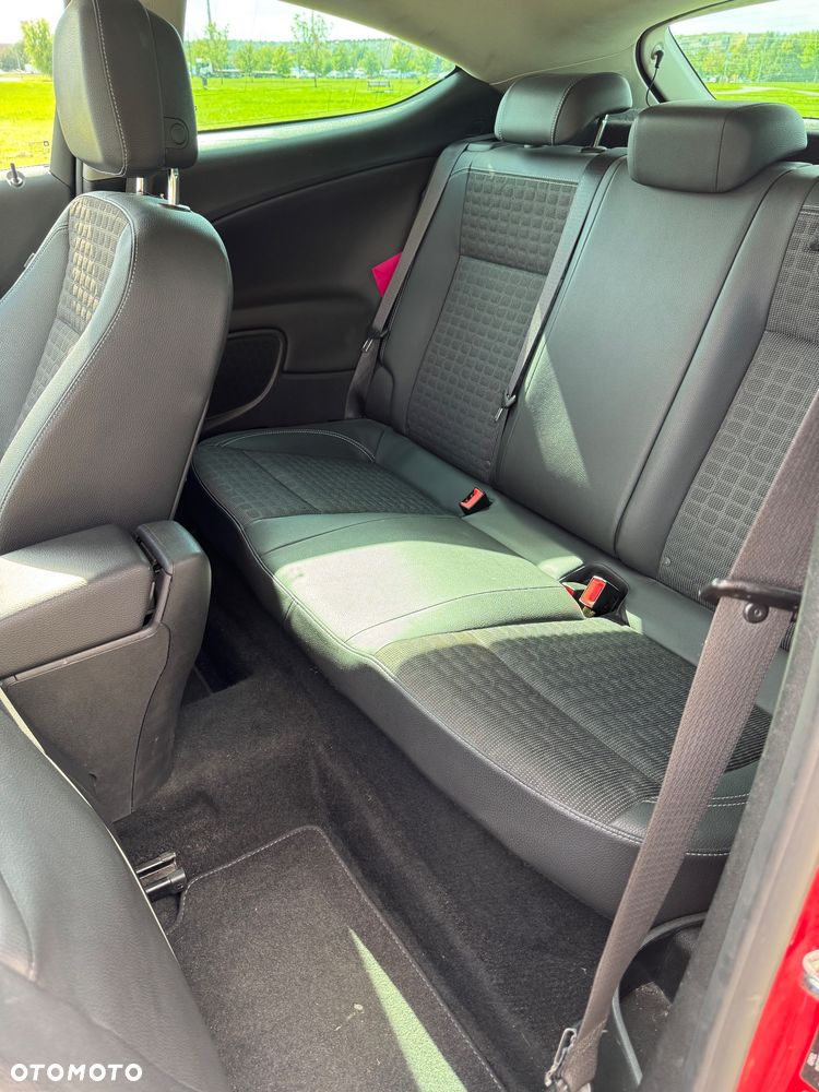 Opel Astra 1.6 Turbo Edition - 9